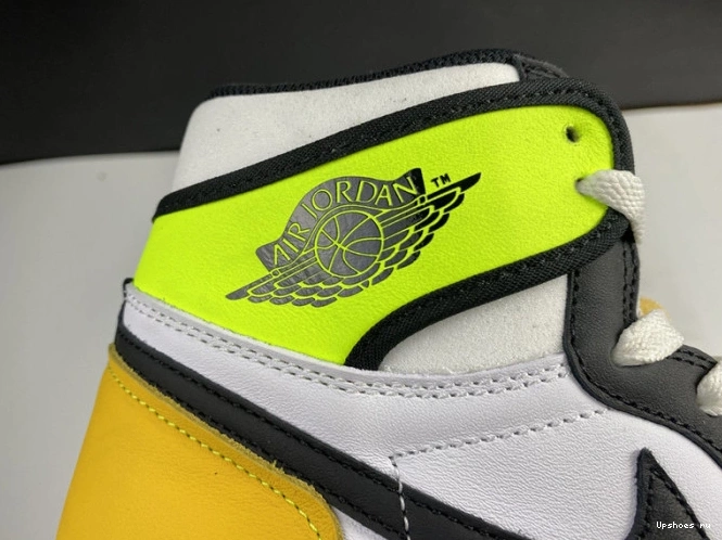 Retro 'Volt High Air Jordan  555088-118 Gold' 1 OG 1215